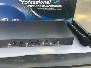 Shure Mx-7070 4-in-1 Wireless Microphone System