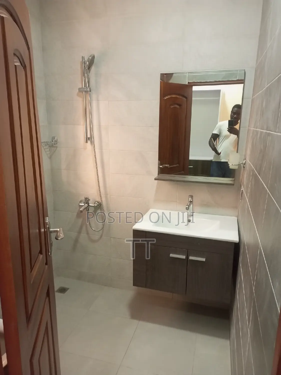 2bdrm Apartment in Teshie Nungua Estate for rent