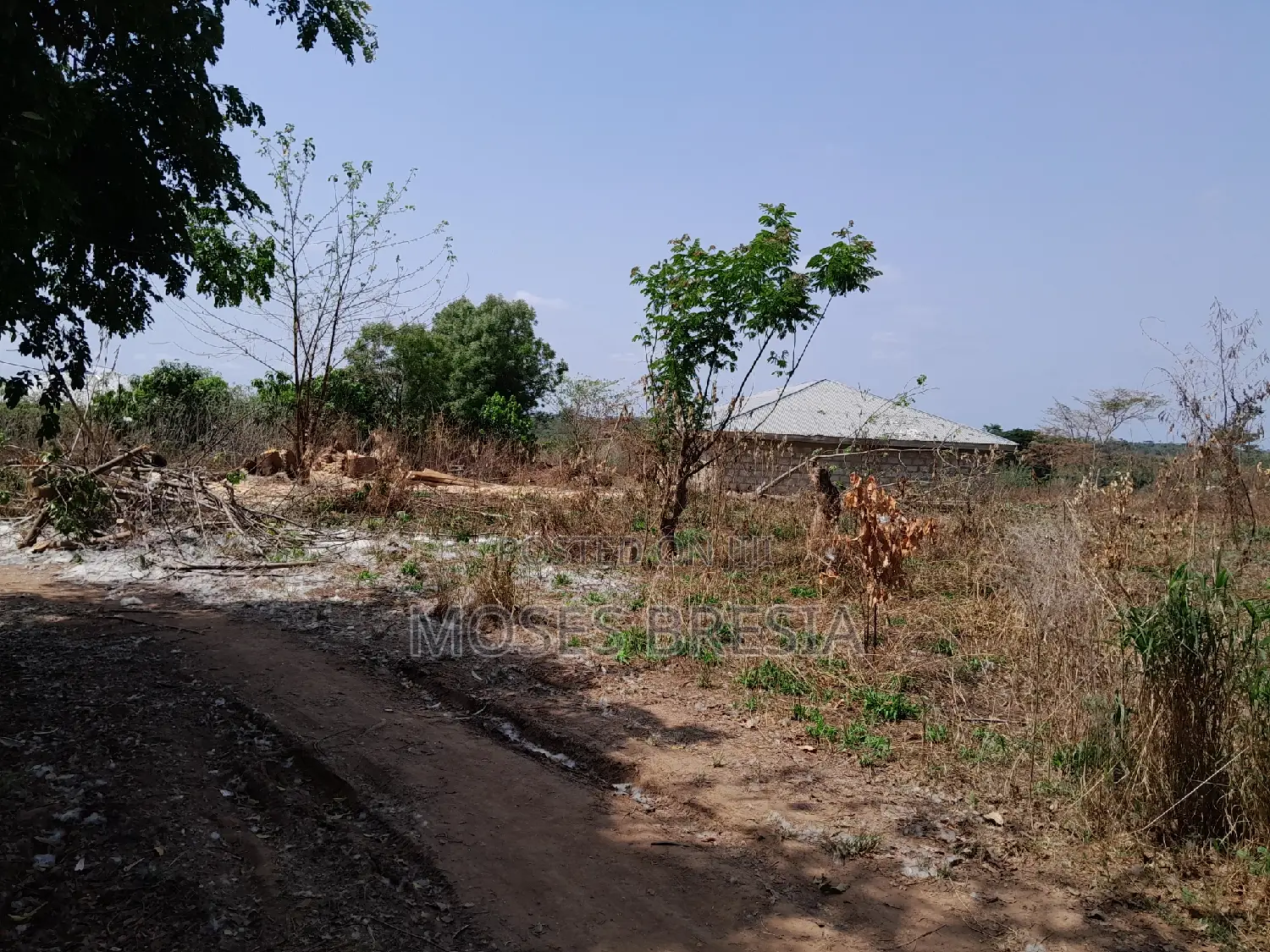 Plot of Land Close to Water and Light