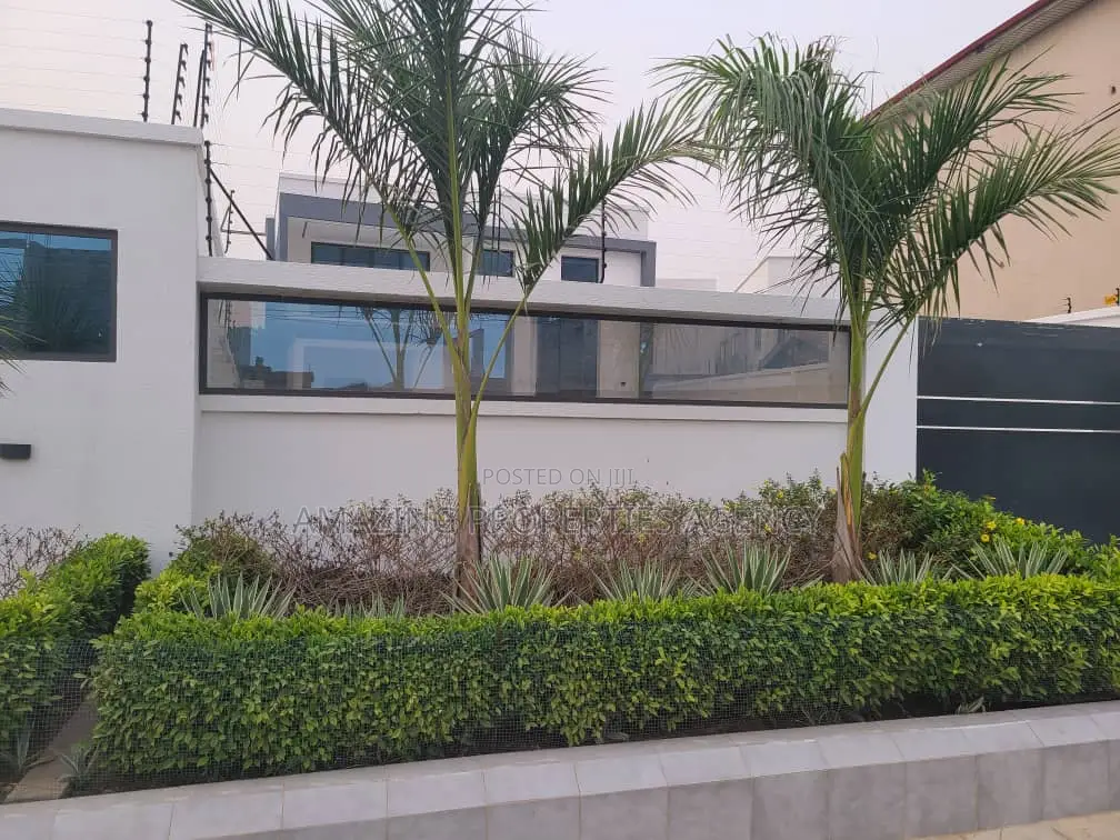 4bdrm House in Airport Residential Area for sale