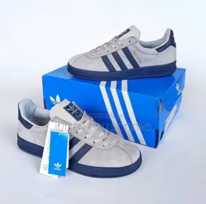 Adidas Broomfield