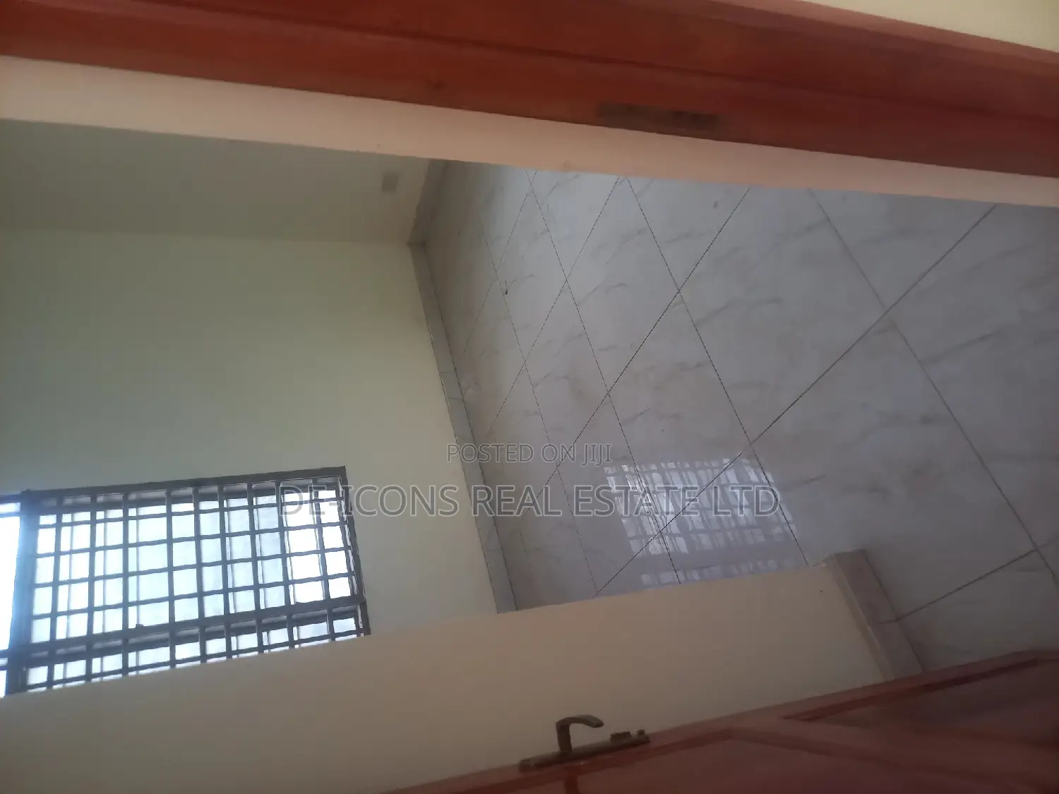2bdrm Duplex in De-Icons Real Estate, Ga South Municipal for rent