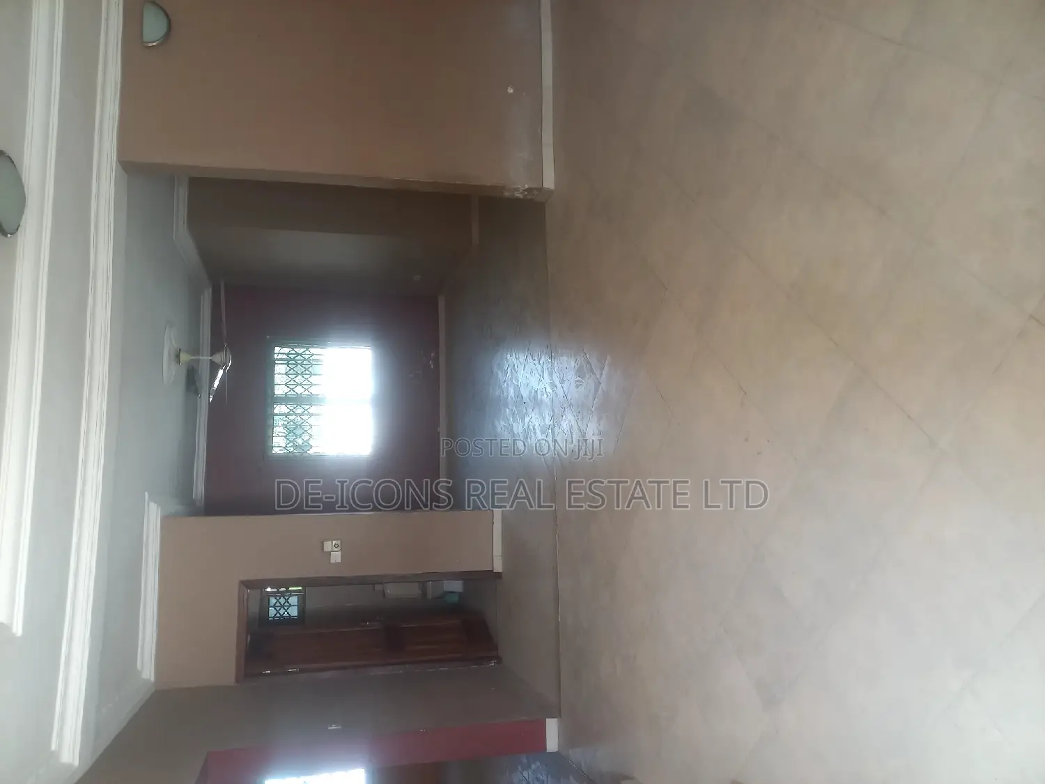 3bdrm Bungalow in De-Icons Real Estate, Ga South Municipal for rent