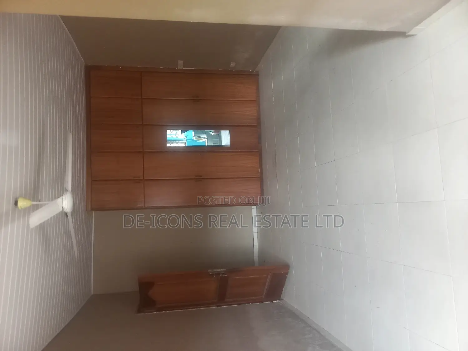 3bdrm Bungalow in De-Icons Real Estate, Ga South Municipal for rent