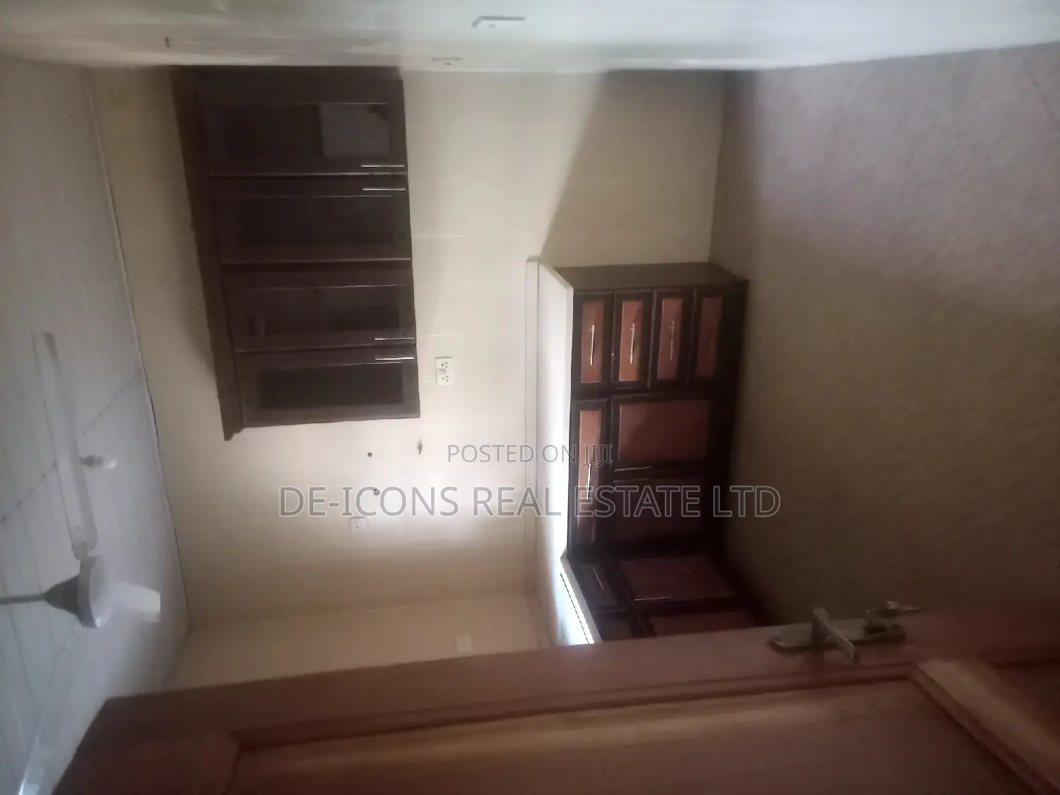 3bdrm Bungalow in De-Icons Real Estate, Ga South Municipal for rent
