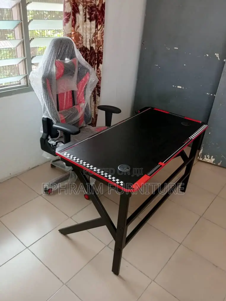 Gaming Chair N Table
