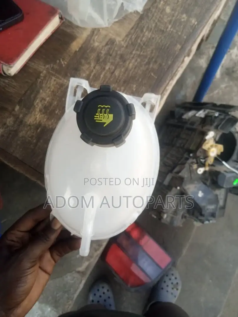 Renault Coolant Reservoir Bottle Tank