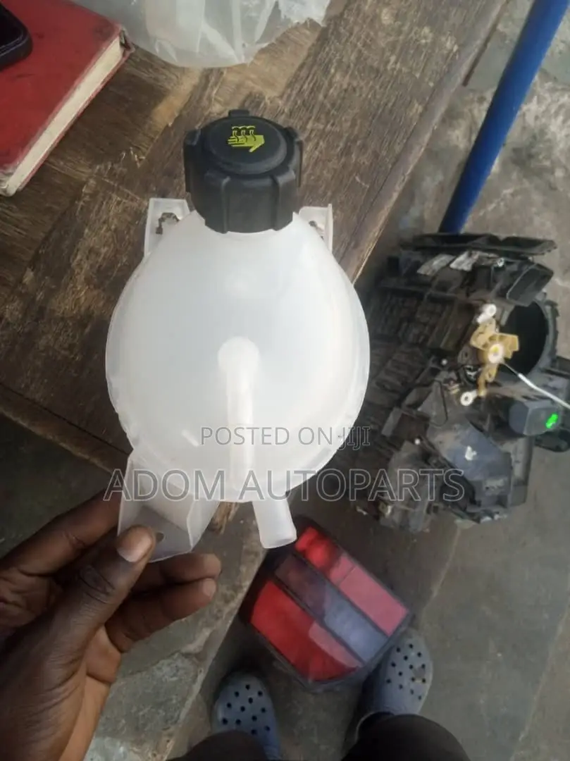 Renault Coolant Reservoir Bottle Tank