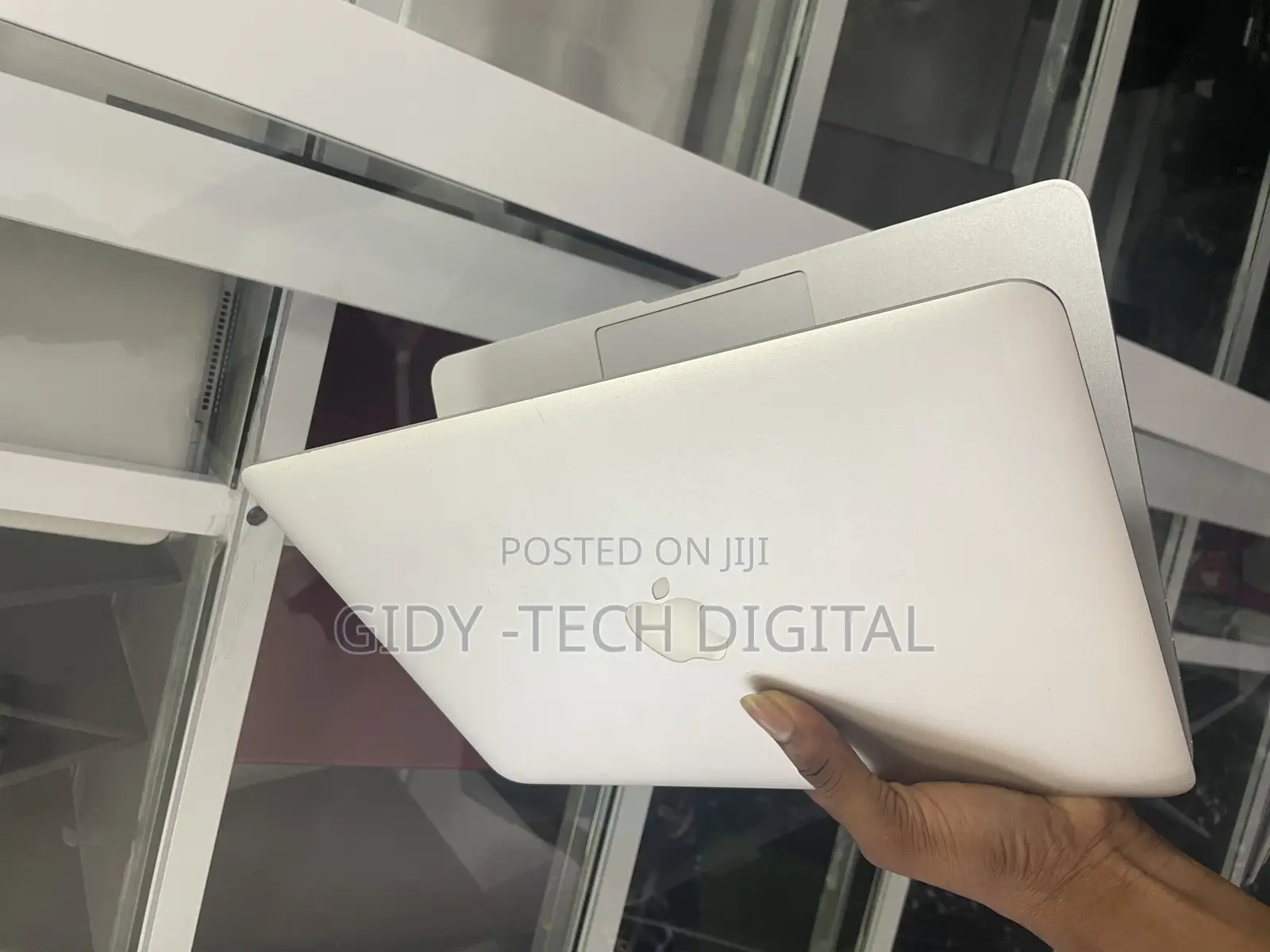 Laptop Apple MacBook Pro 8GB Intel Core I5 SSD 128GB