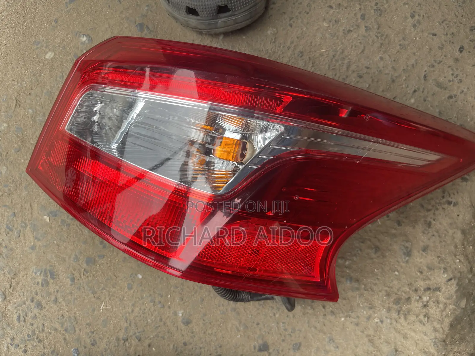 Nissan Sentra 2016/2018 Taillight Available