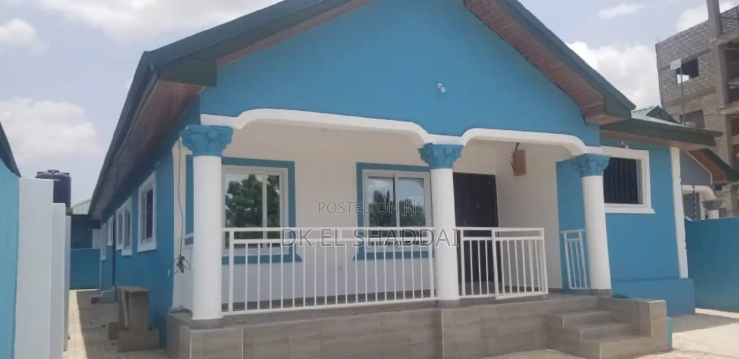 5bdrm House in Pokuase for rent