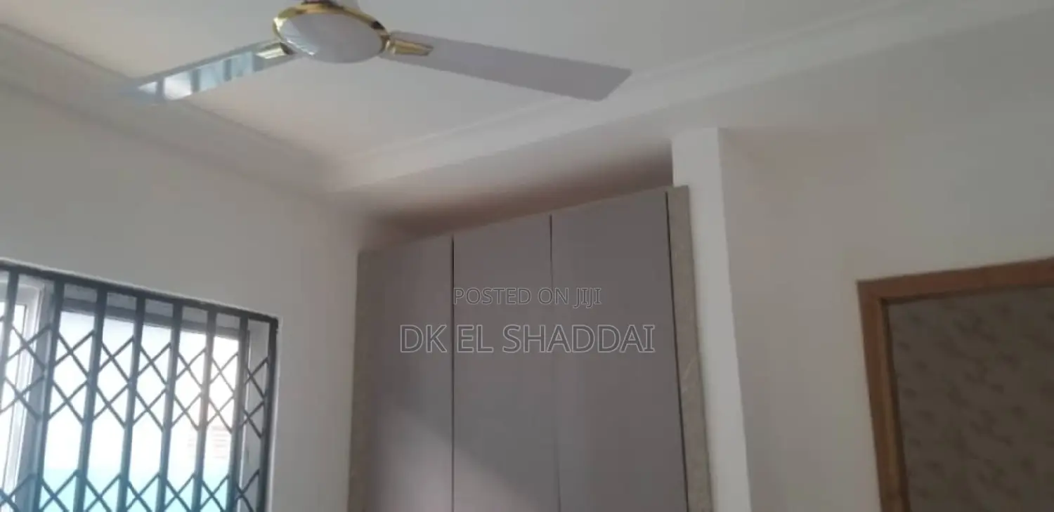 5bdrm House in Pokuase for rent