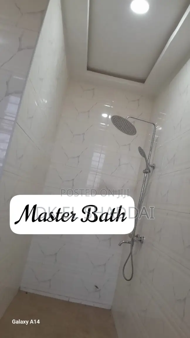 4bdrm House in East Legon for sale