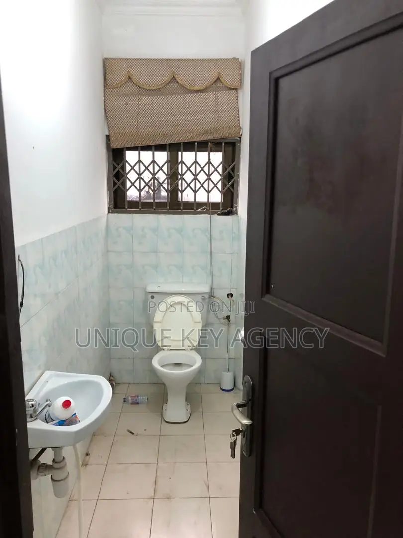 3bdrm House in Unique Agency, East Legon for rent