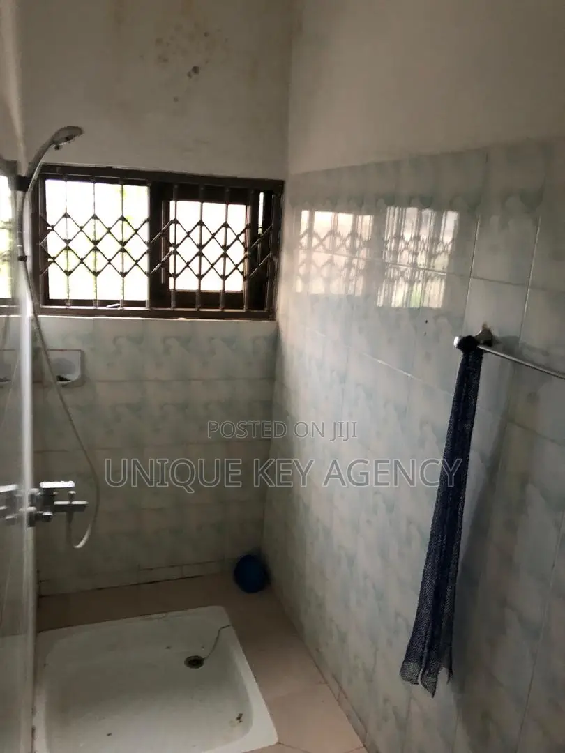 3bdrm House in Unique Agency, East Legon for rent