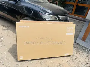 Crystal UHD Smart Samsung 55”Cu8000 Tv