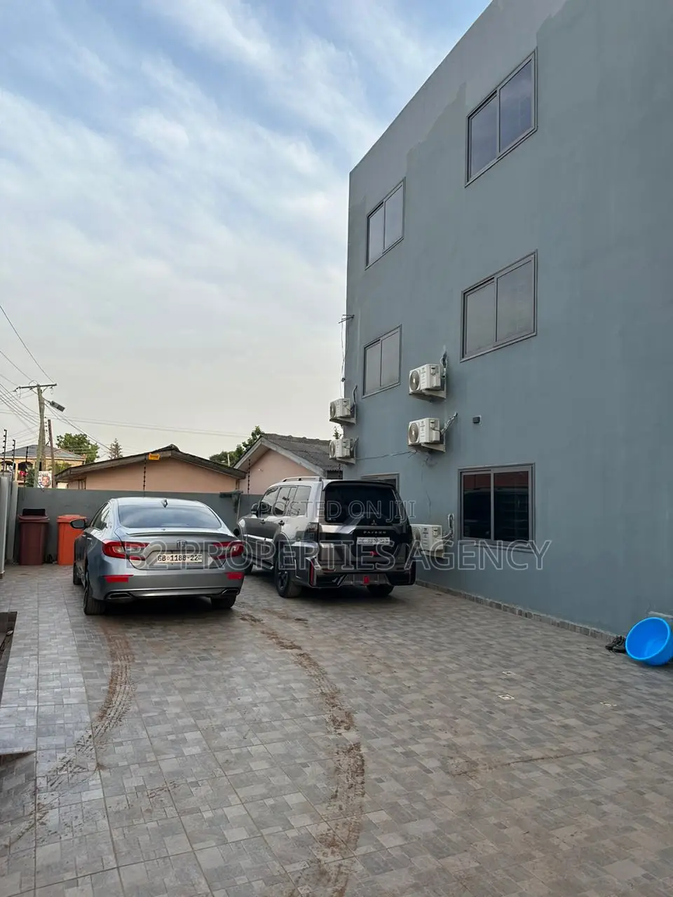 Furnished 16bdrm Block of Flats in B2 Properties Agency, Barrier
