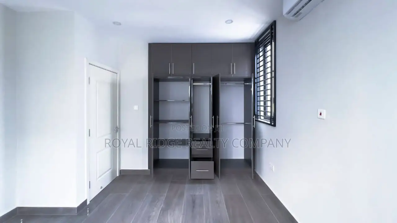 2bdrm Townhouse / Terrace in Tseaddo, Accra Metropolitan for rent