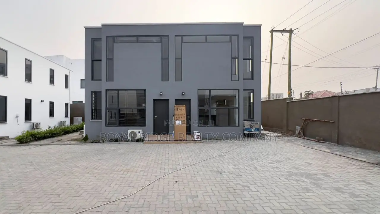 2bdrm Townhouse / Terrace in Tseaddo, Accra Metropolitan for rent