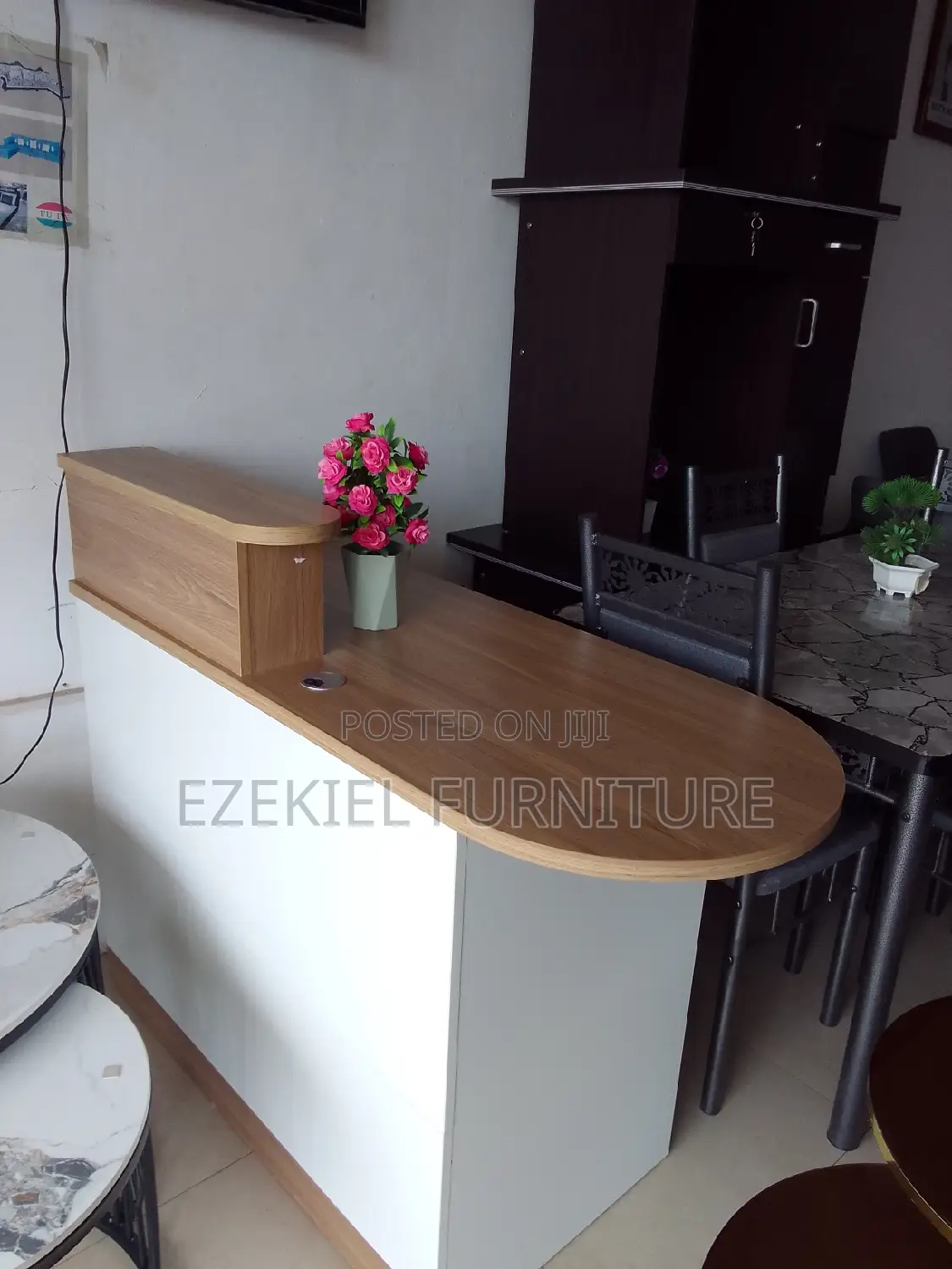 Reception Desk