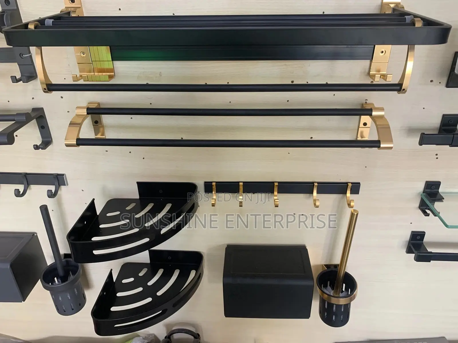 Black and Gold Bathroom Accessories