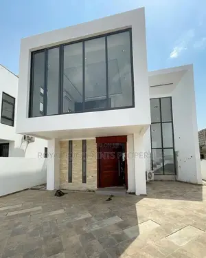 4bdrm House in Royal Footprints, Lake Side Estate for sale