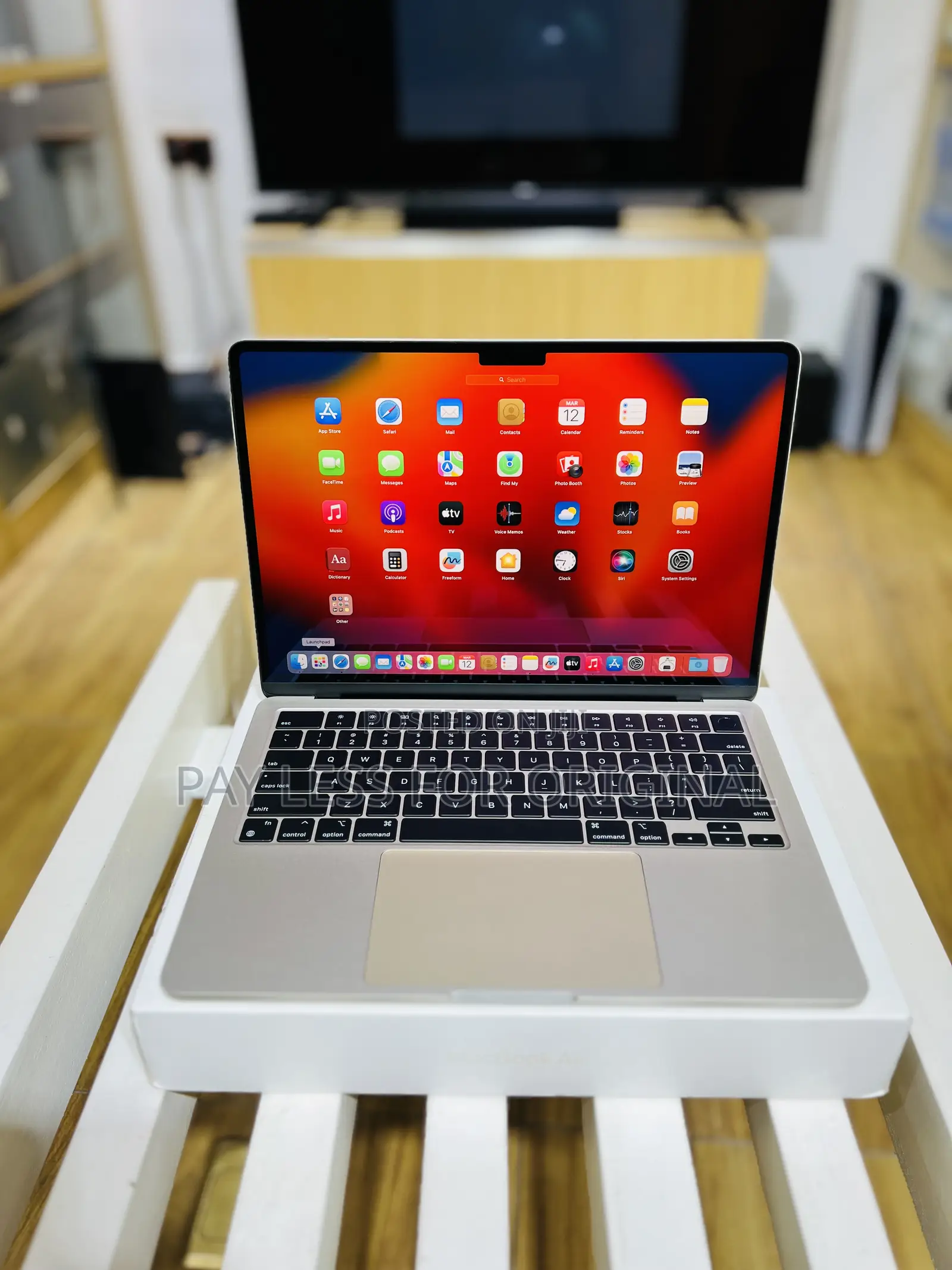 New Laptop Apple MacBook Air 2022 M2 8GB Apple M2 SSD 256GB
