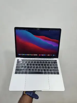 Laptop Apple MacBook Pro 2017 8GB Intel Core I5 SSD 256GB