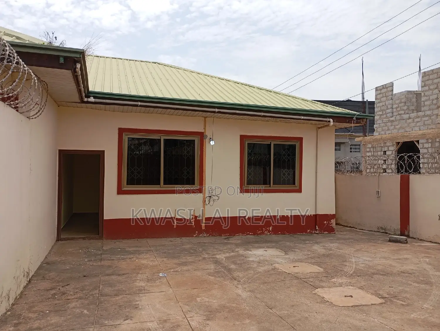 2bdrm House in Redtop, Weija for rent