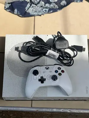 Xbox One S 10 Games Freee Long Wire Pad