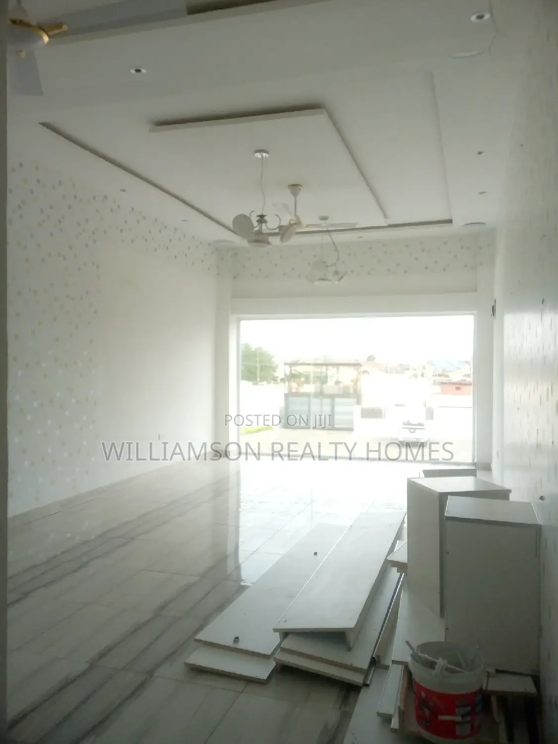 Road Side Double Shop/Showroom/Office Space 4rent, Spintex