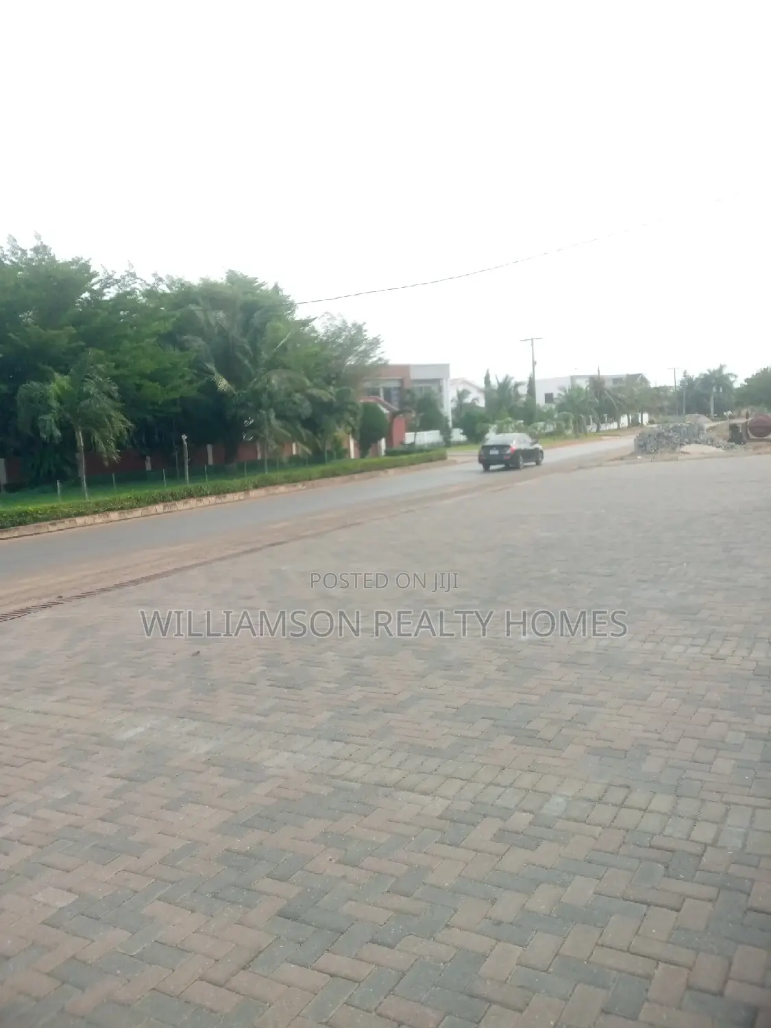 Road Side Double Shop/Showroom/Office Space 4rent, Spintex