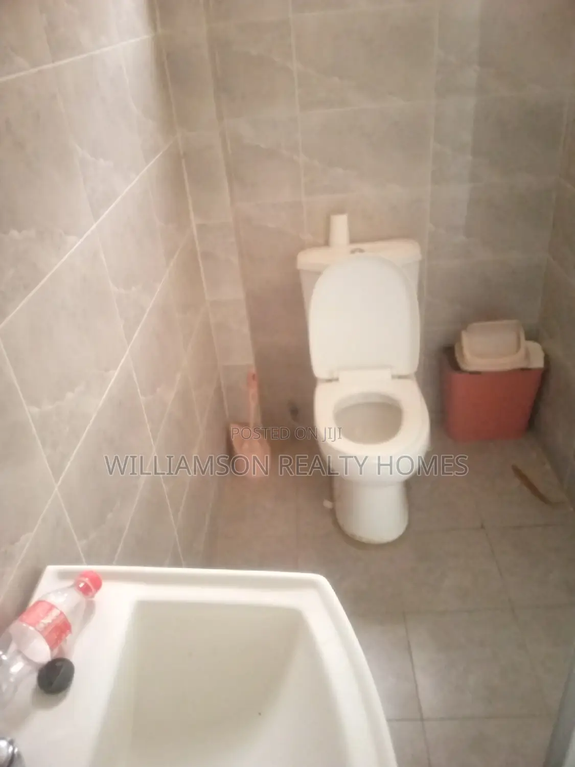 Road Side Double Shop/Showroom/Office Space 4rent, Spintex