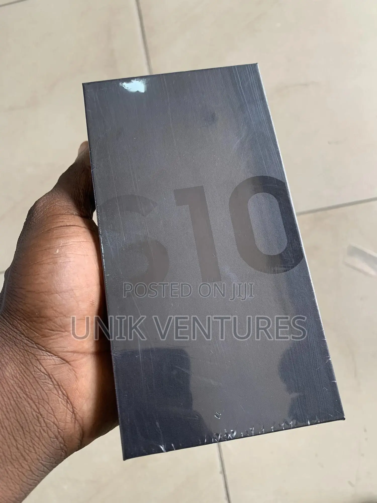 New Samsung Galaxy S10 128 GB Black