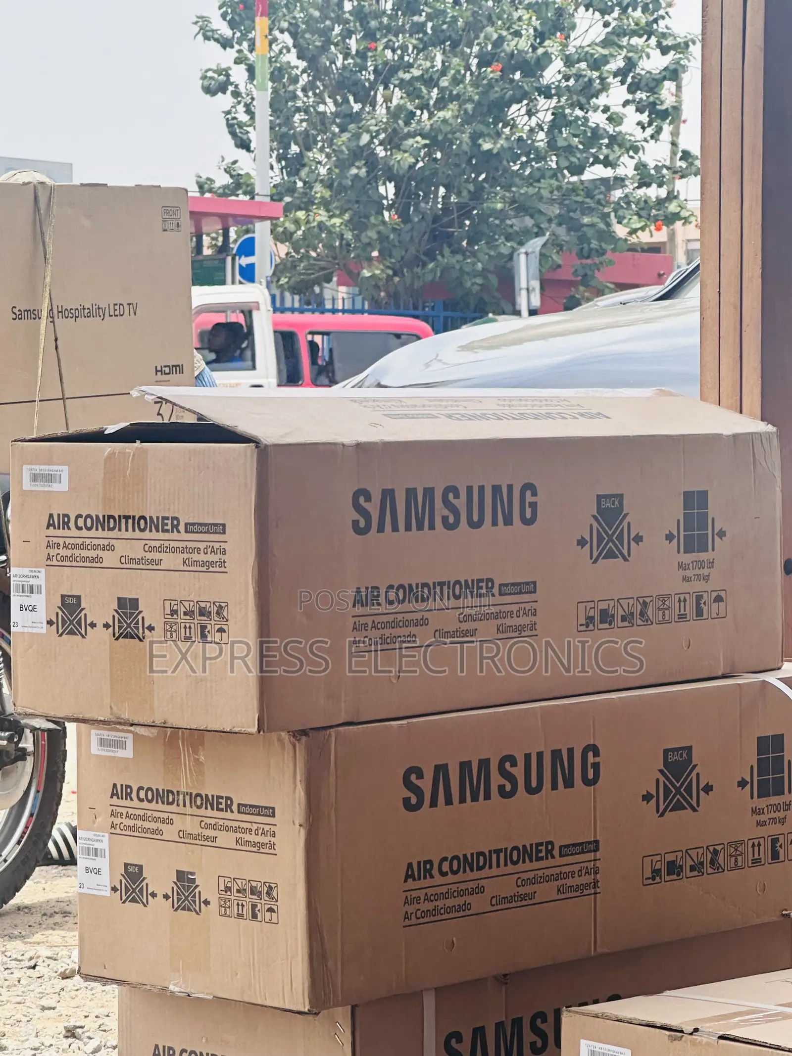 Strong  Airflow Split R410 Gas Samsung Q 1.5hp