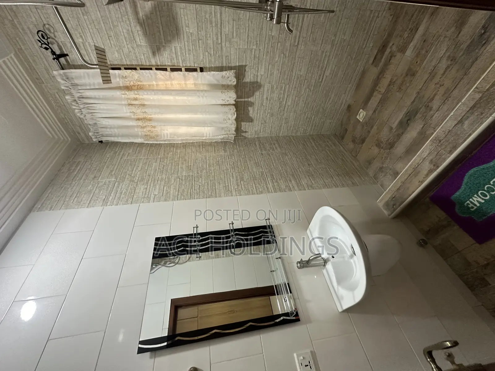 Furnished 3bdrm Apartment in Adjiriganor for rent