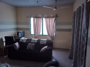 9bdrm House in Gbetsile, Tema Metropolitan for sale