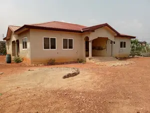 4bdrm House in Afienya, Tema Metropolitan for sale