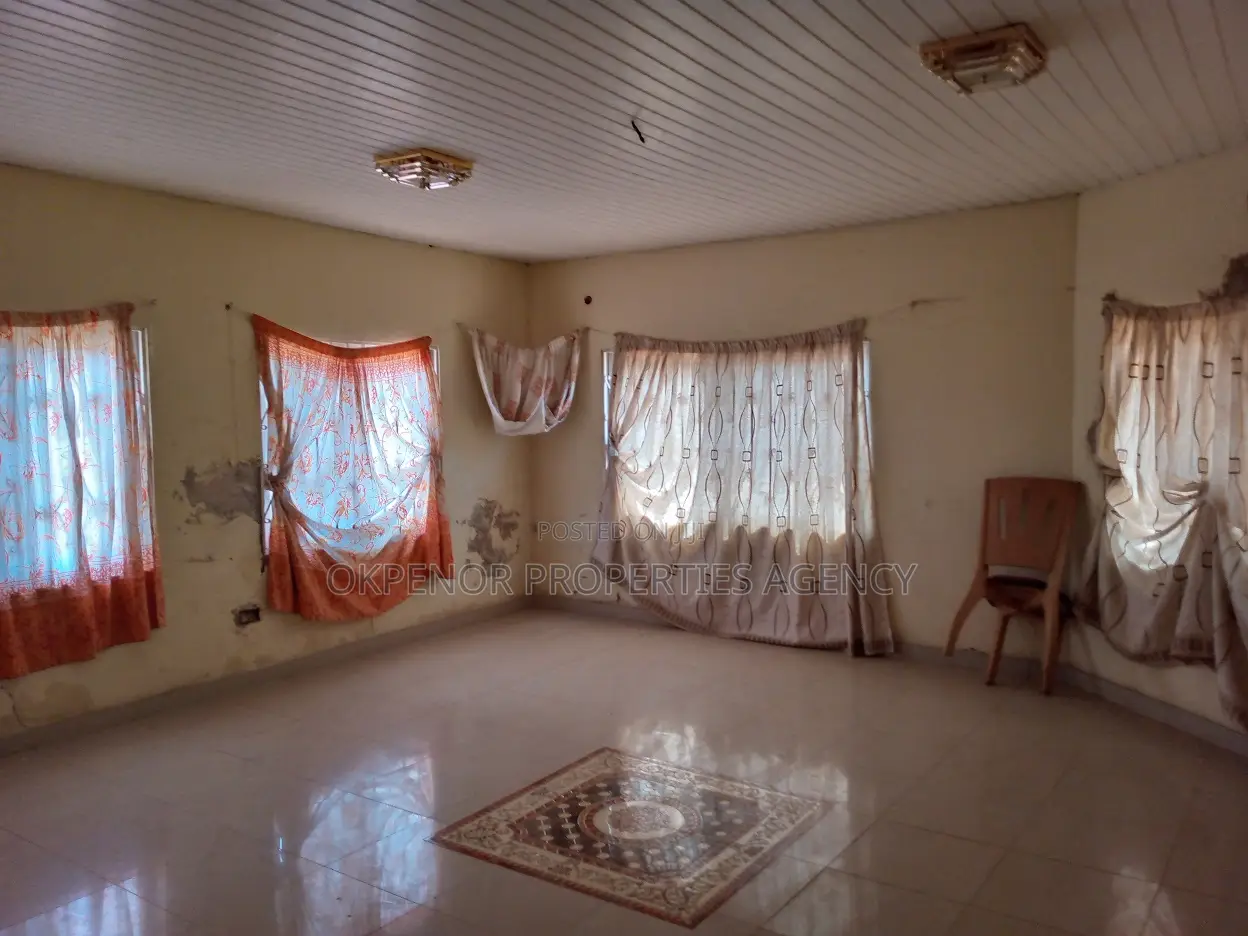 4bdrm House in Afienya, Tema Metropolitan for sale