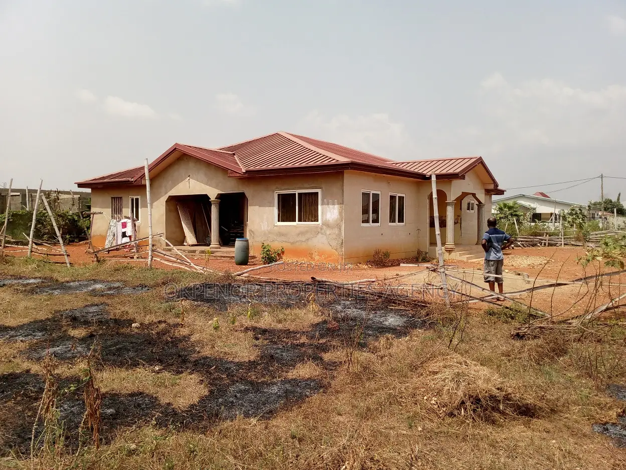 4bdrm House in Afienya, Tema Metropolitan for sale