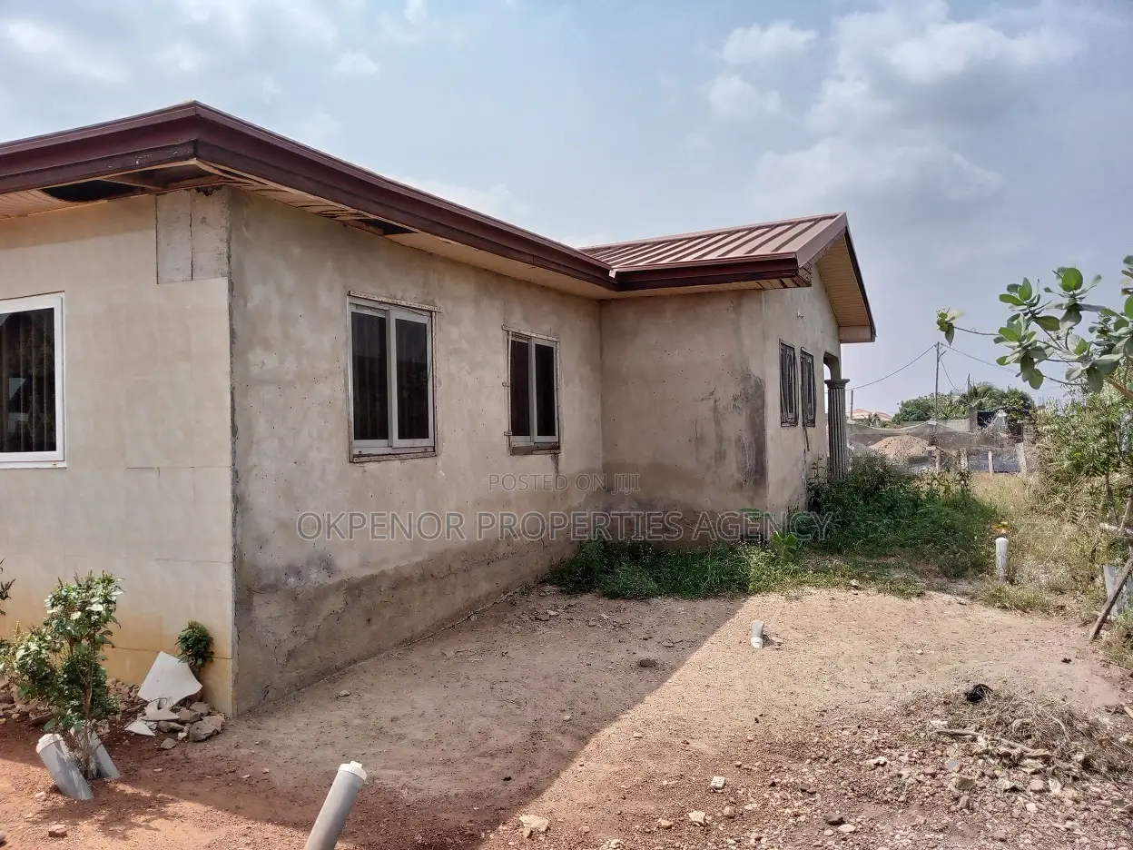 4bdrm House in Afienya, Tema Metropolitan for sale