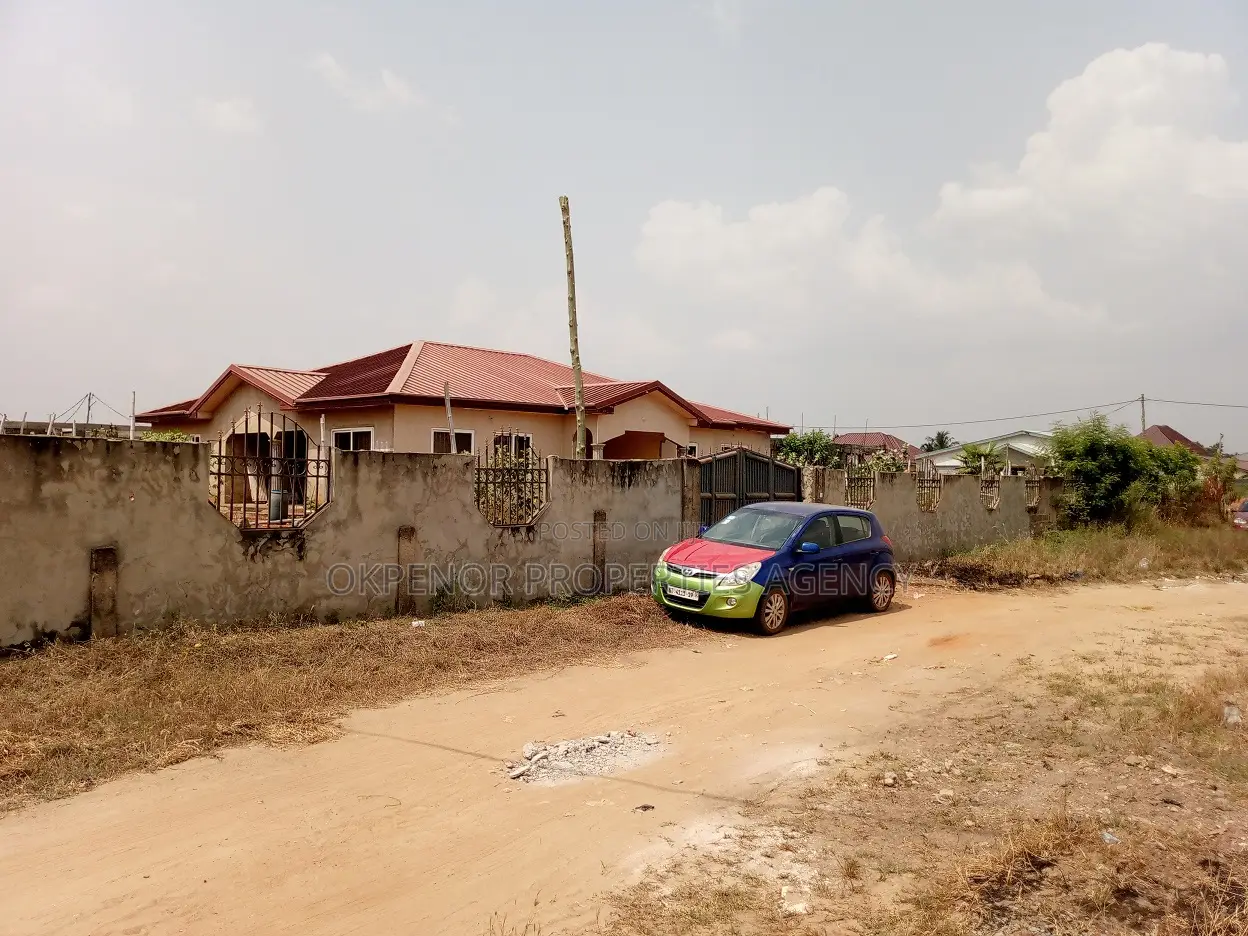 4bdrm House in Afienya, Tema Metropolitan for sale