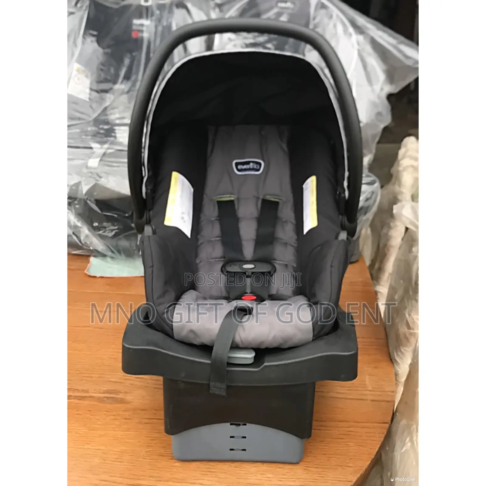 Evenflo Litemax Infant Car Seat, 18.3x17.8x30 Inch Pack of 1