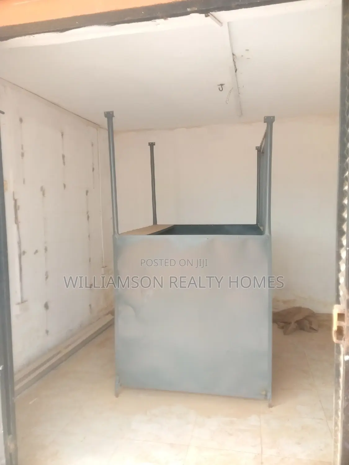Road Side Store/Shop/Office Space/Showroom 4rent,Spintex