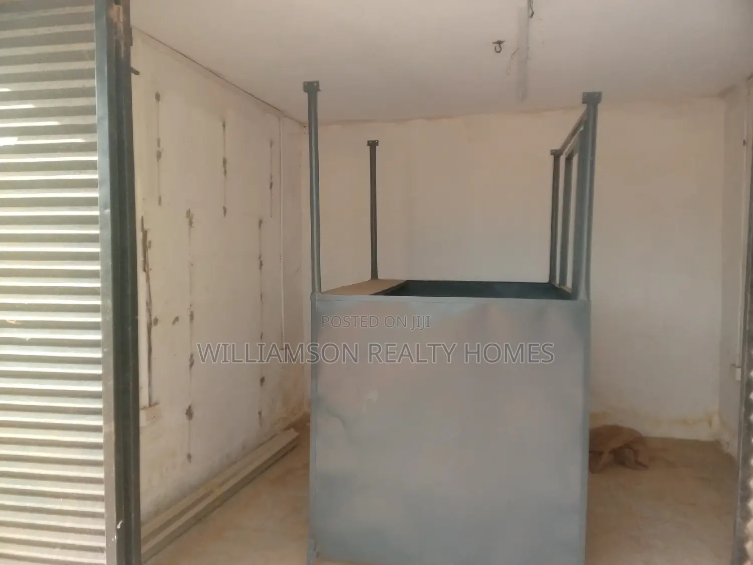 Road Side Store/Shop/Office Space/Showroom 4rent,Spintex
