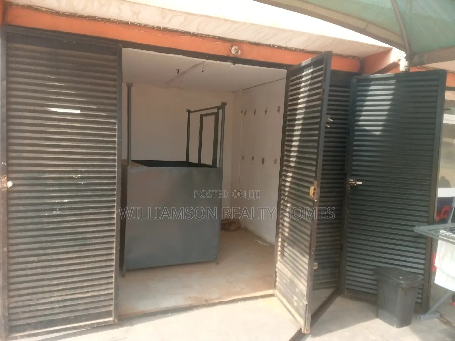 Road Side Store/Shop/Office Space/Showroom 4rent,Spintex
