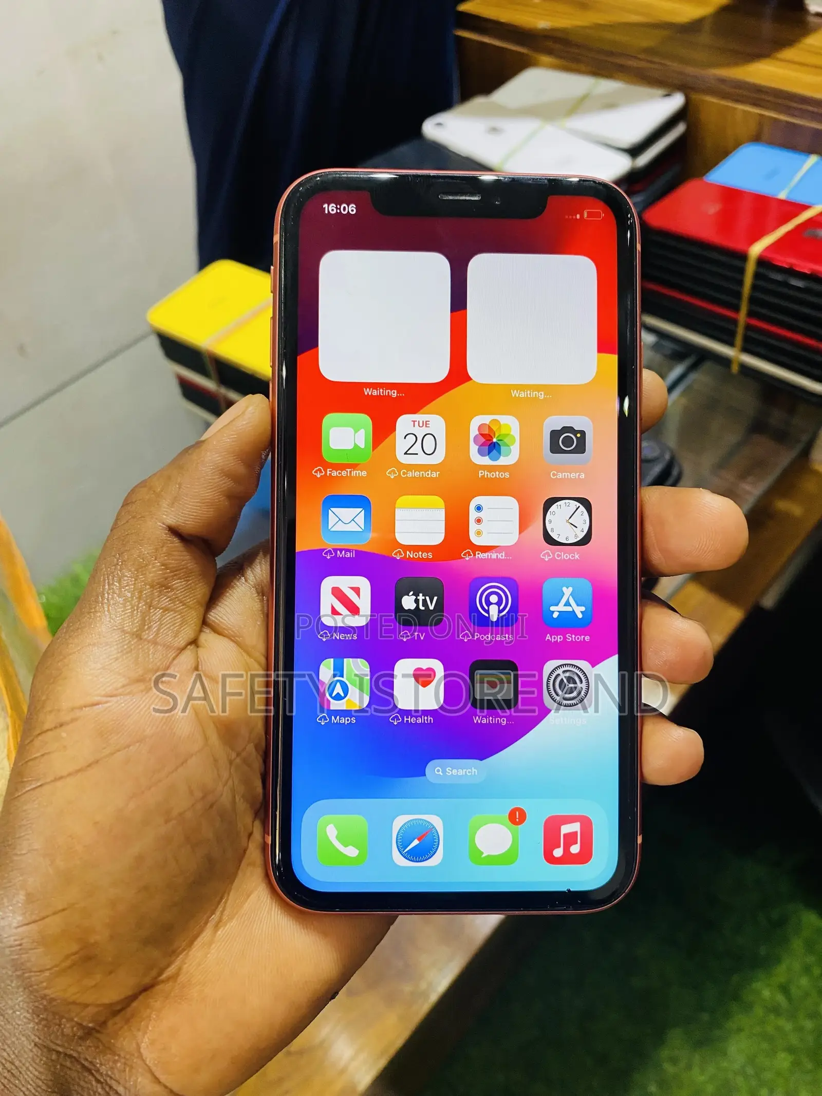 New Apple iPhone XR 64 GB Orange