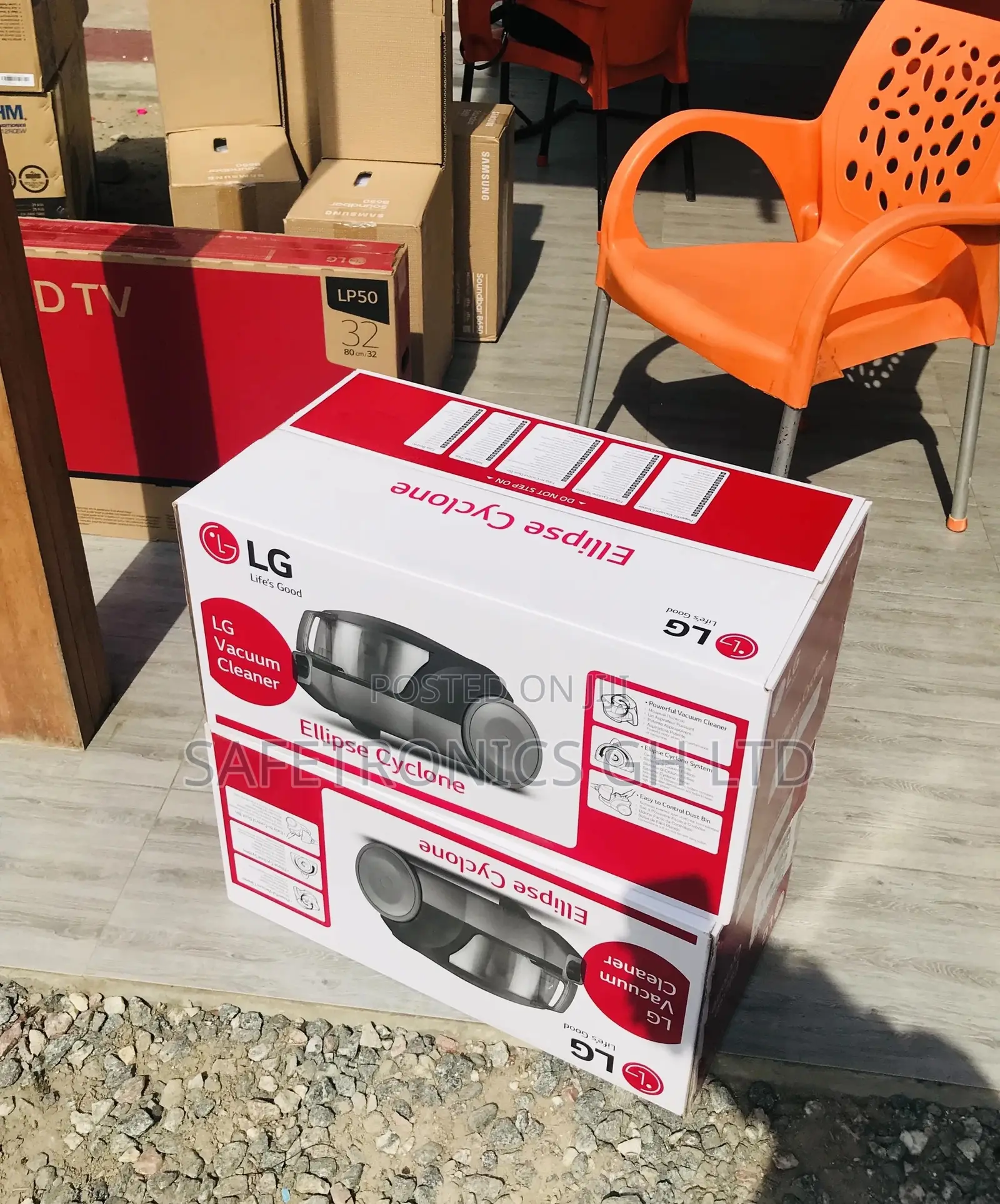 Vc5420nntr Red/Black LG Vacuum Cleaner 2000W