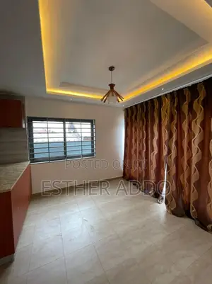 3bdrm House in Lake Side Estate for sale