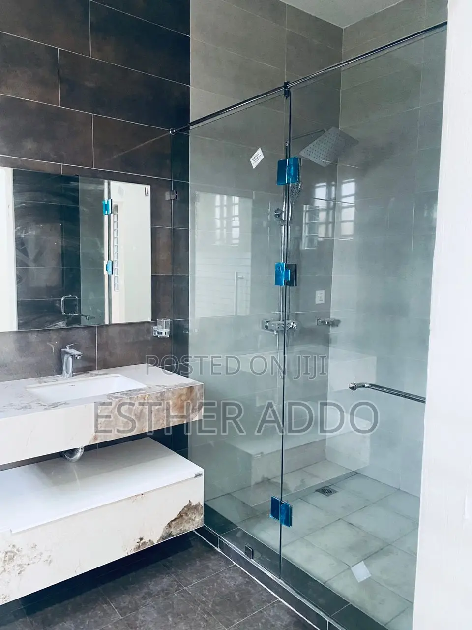 3bdrm House in Lake Side Estate for sale